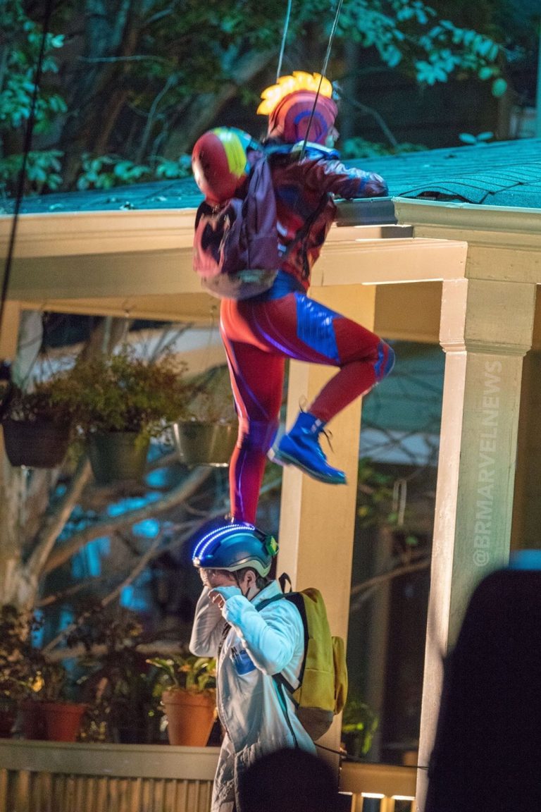 First Look at Ms. Marvel in Her Super Suit! - MarvelBlog.com