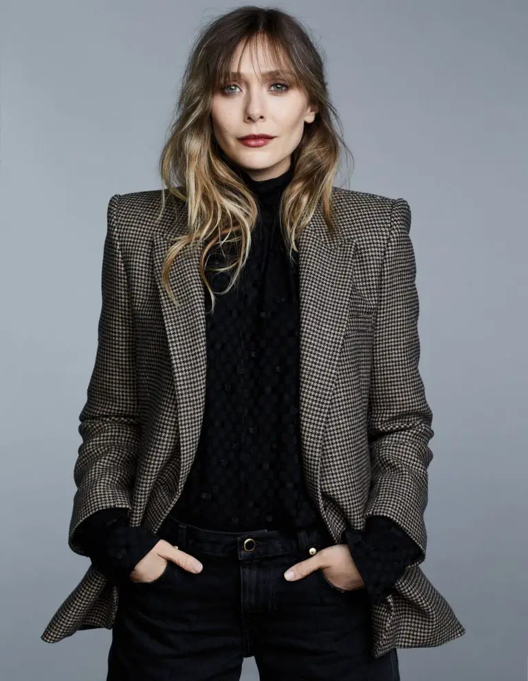 Elizabeth Olsen in Suit Jacket for Emmy