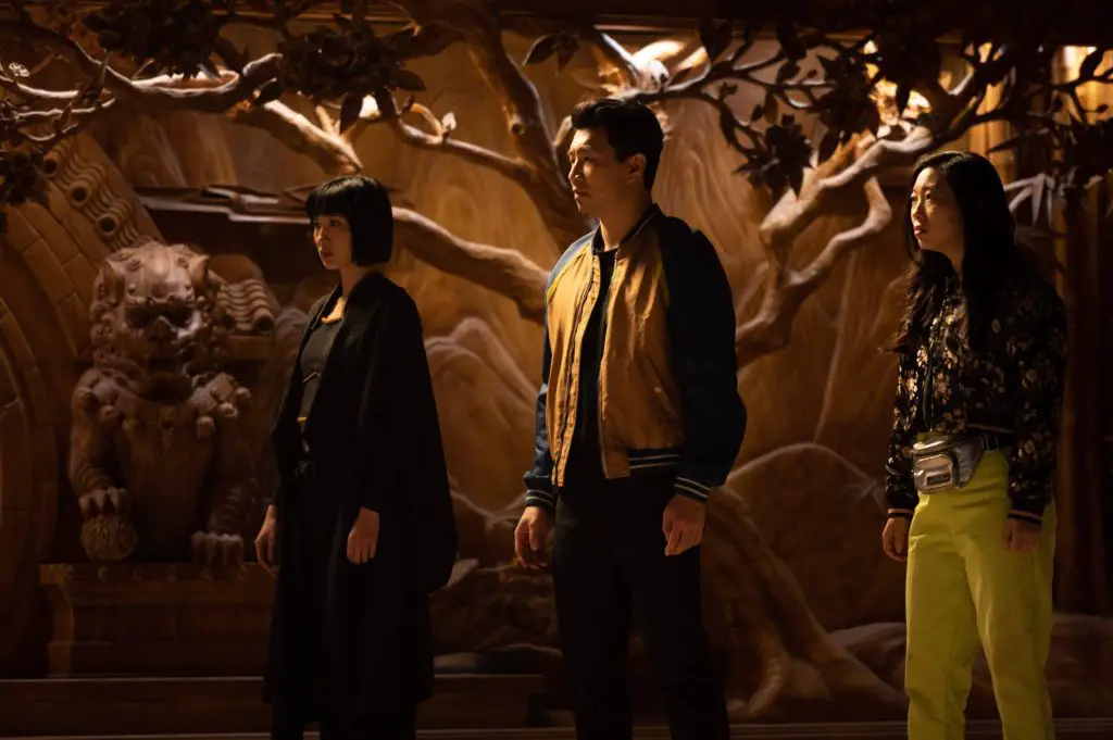 (L-R): Xialing (Meng’er Zhang), Shang-Chi (Simu Liu) and Katy (Awkwafina) in Marvel Studios' SHANG-CHI AND THE LEGEND OF THE TEN RINGS