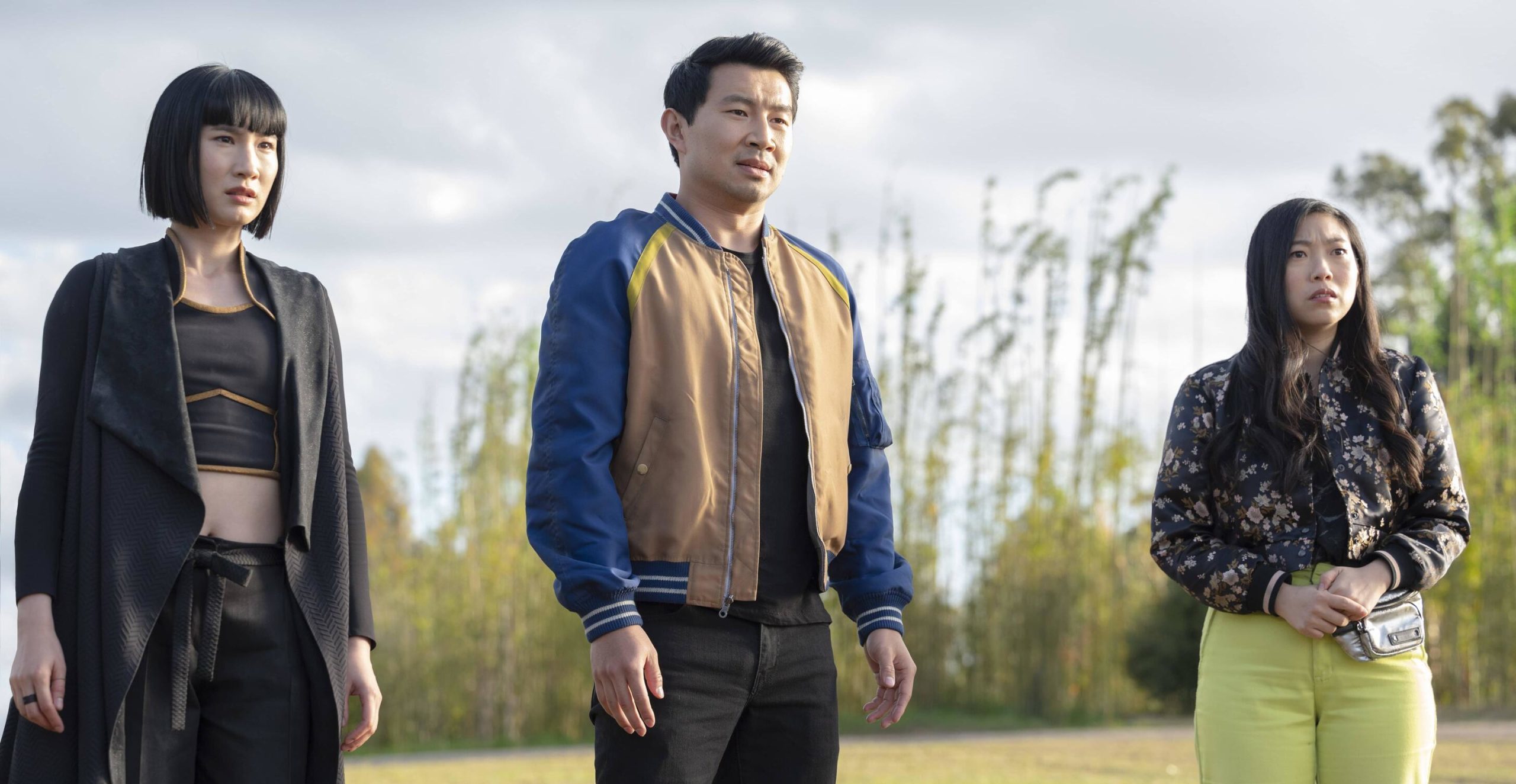 (L-R): Xialing (Meng’er Zhang), Shang-Chi (Simu Liu) and Katy (Awkwafina) in Marvel Studios' SHANG-CHI AND THE LEGEND OF THE TEN RINGS