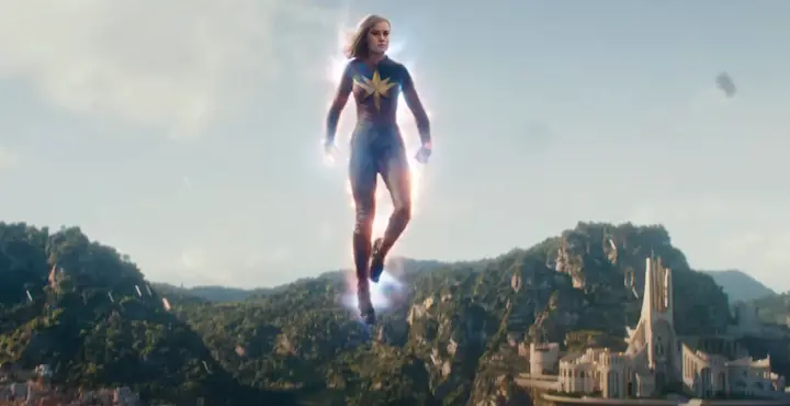 Captain Marvel prepares to attack in The Marvels